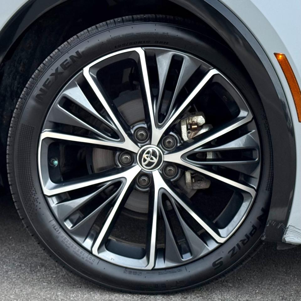 Toyota Prius Limited (Natl) 2023