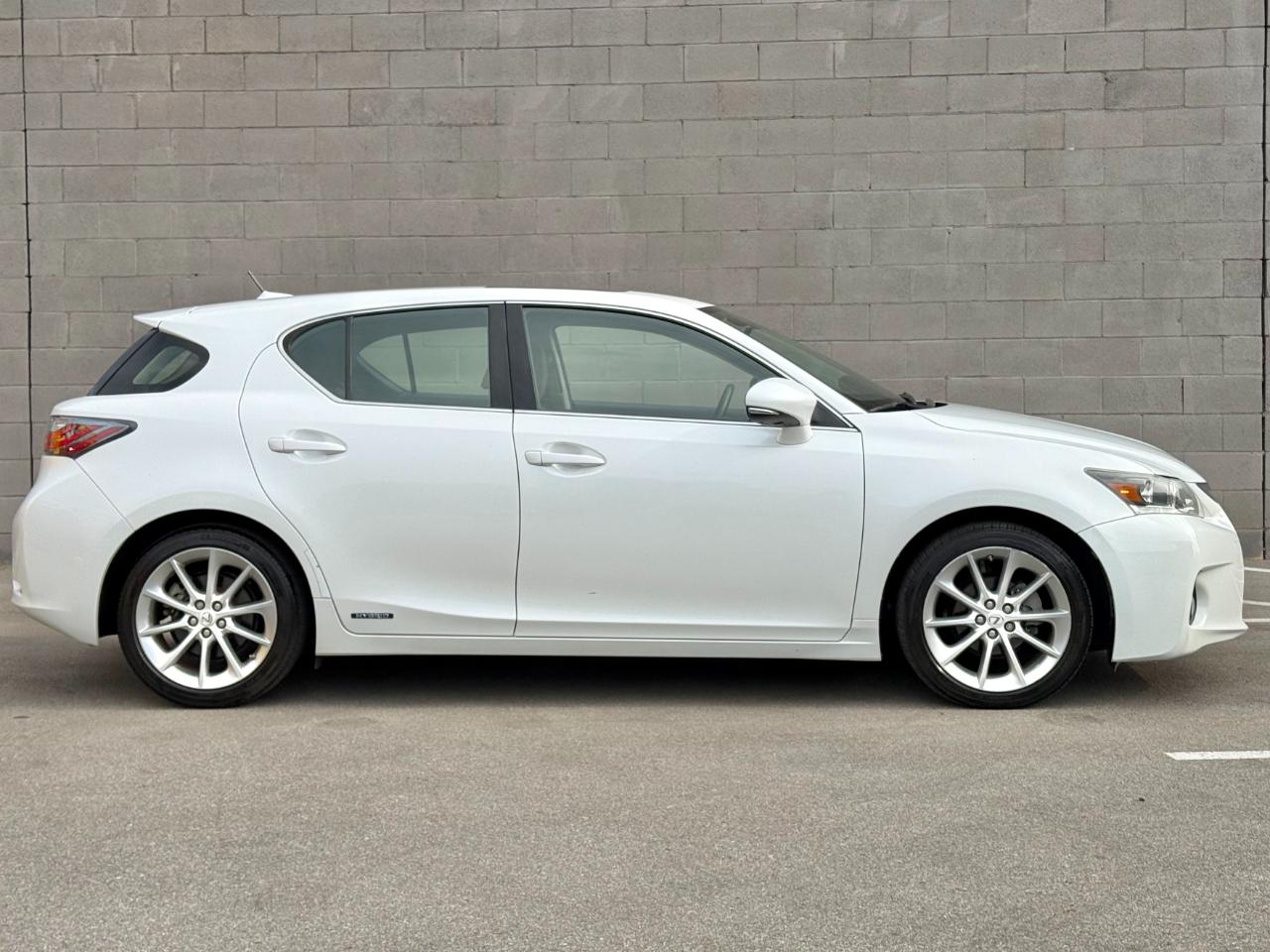 Lexus CT 200h 5dr Sdn Hybrid 2013