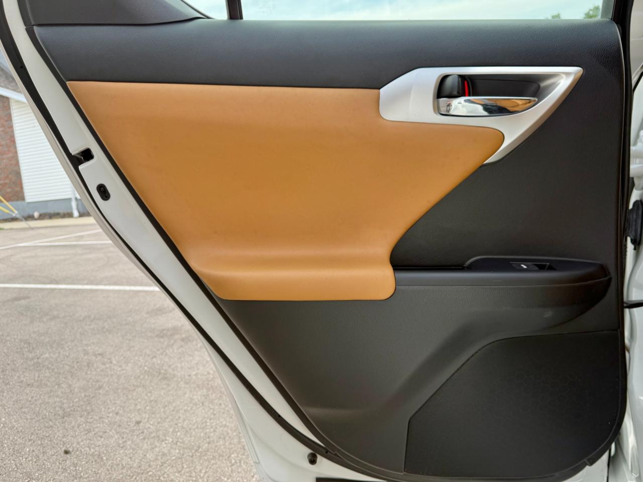 Lexus CT 200h 5dr Sdn Hybrid 2013