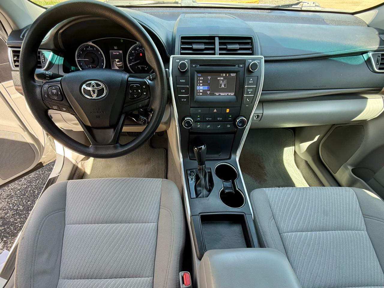 Toyota Camry XLE Auto (Natl) 2017
