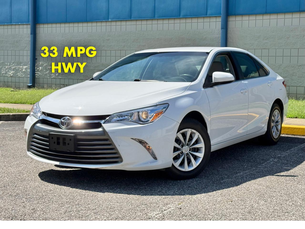 White 2017 Toyota Camry Sedan Front-Wheel Drive Automatic