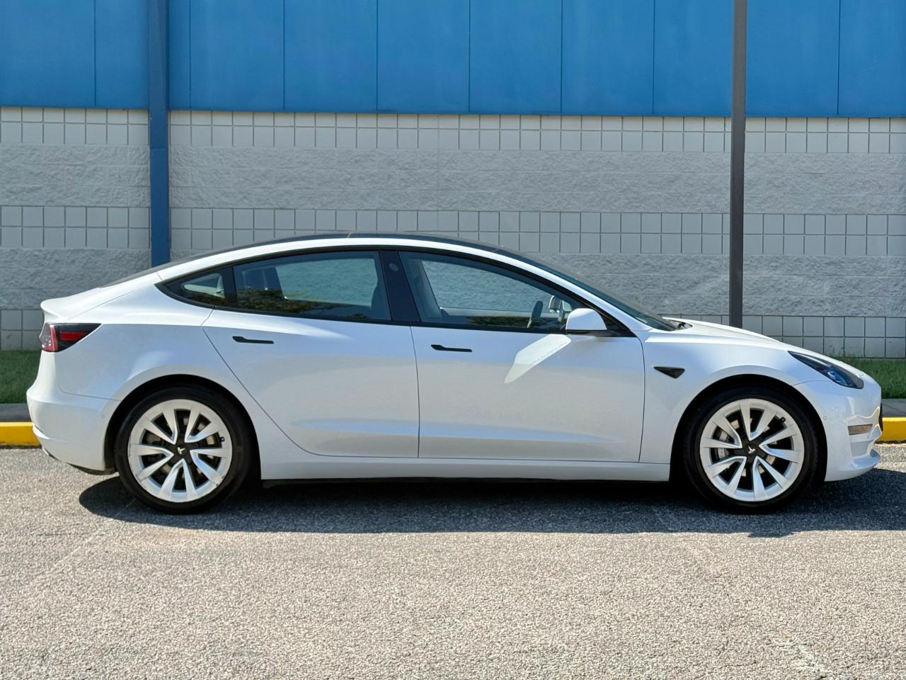 Tesla Model 3 Standard Range Plus RWD 2021