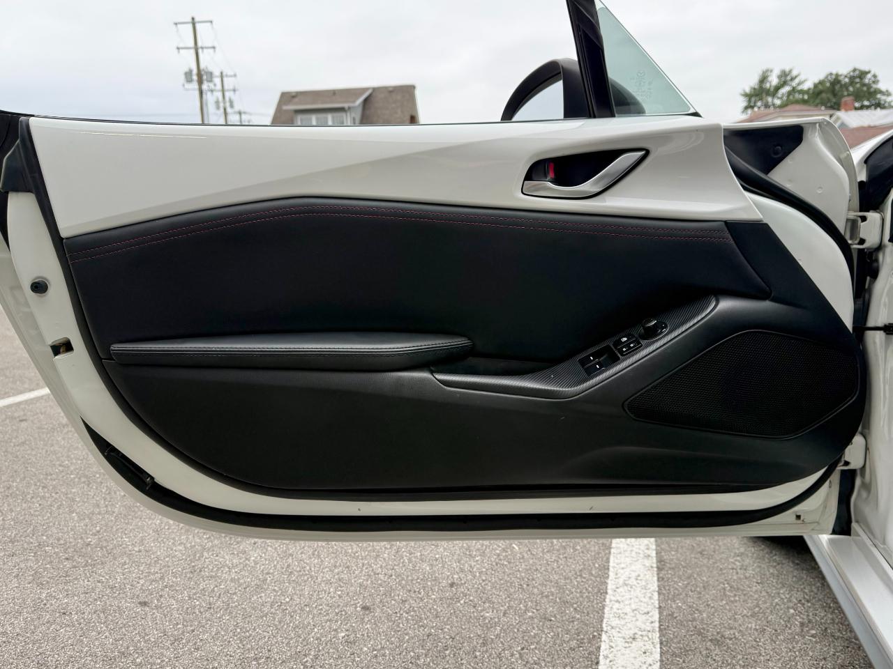 Mazda MX-5 photo 20
