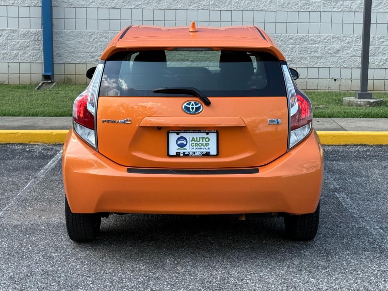 Toyota Prius c 5dr HB Persona Series (Natl) 2016