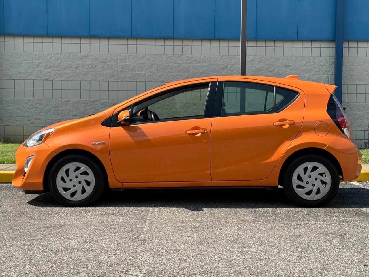 Toyota Prius c 5dr HB Persona Series (Natl) 2016