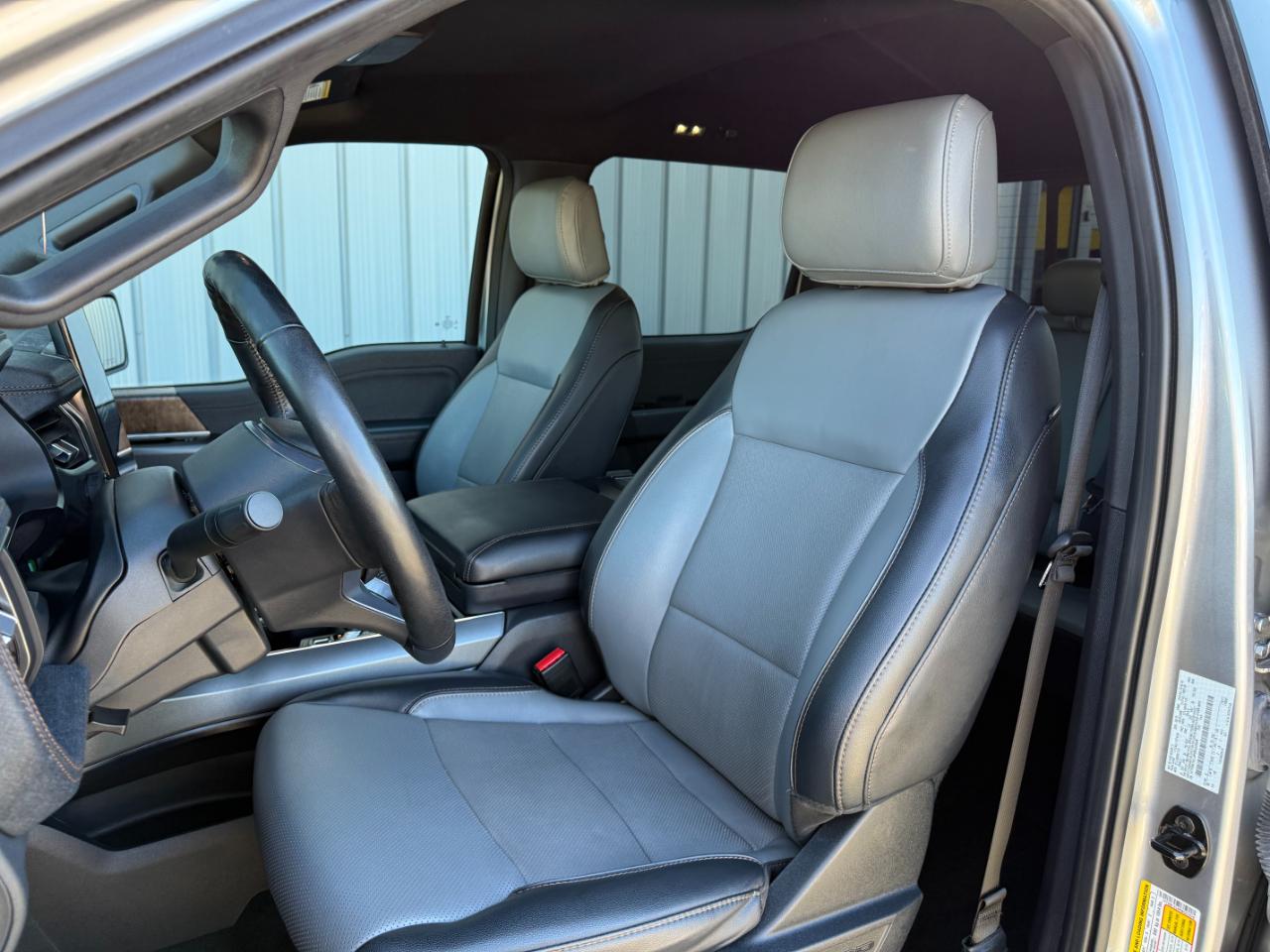 Ford F-150 Lightning LARIAT 4WD SuperCrew 5.5' Box 2023