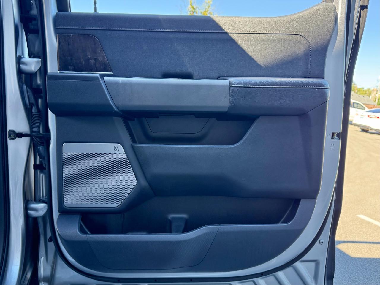 Ford F-150 Lightning LARIAT 4WD SuperCrew 5.5' Box 2023