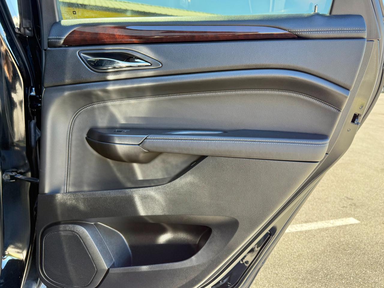 Cadillac SRX FWD 4dr Luxury Collection 2014