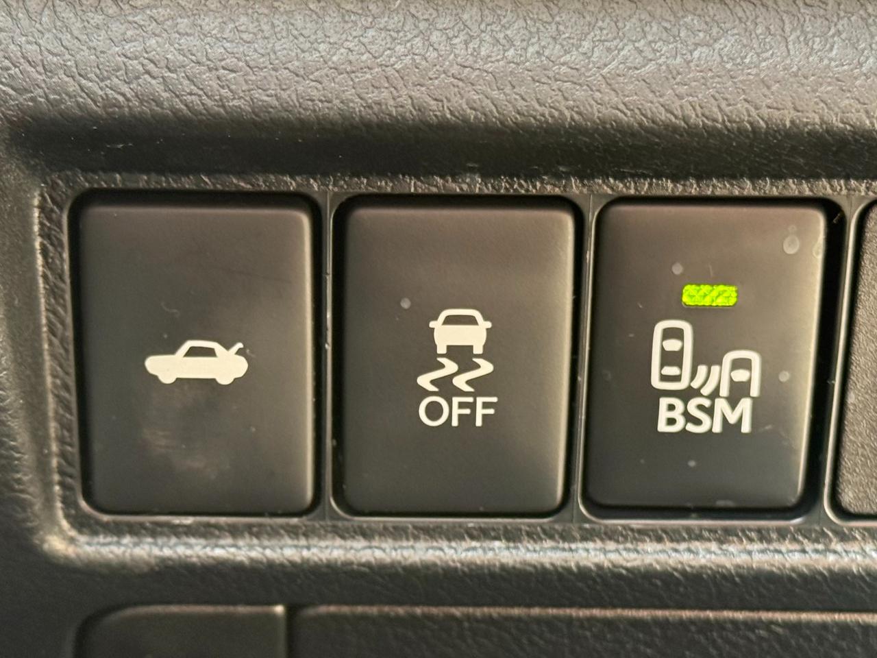 Toyota Avalon 4dr Sdn XLE Premium (Natl) 2013
