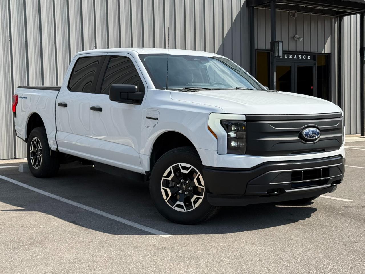 Ford F-150 Lightning Platinum 4WD SuperCrew 5.5' Box 2023