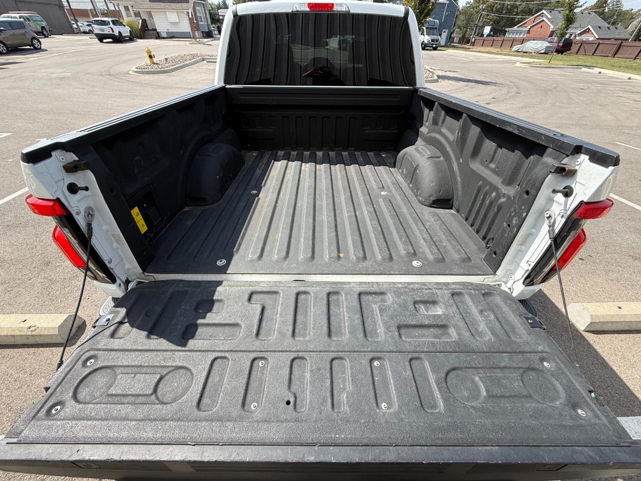 Ford F-150 Lightning Platinum 4WD SuperCrew 5.5' Box 2023