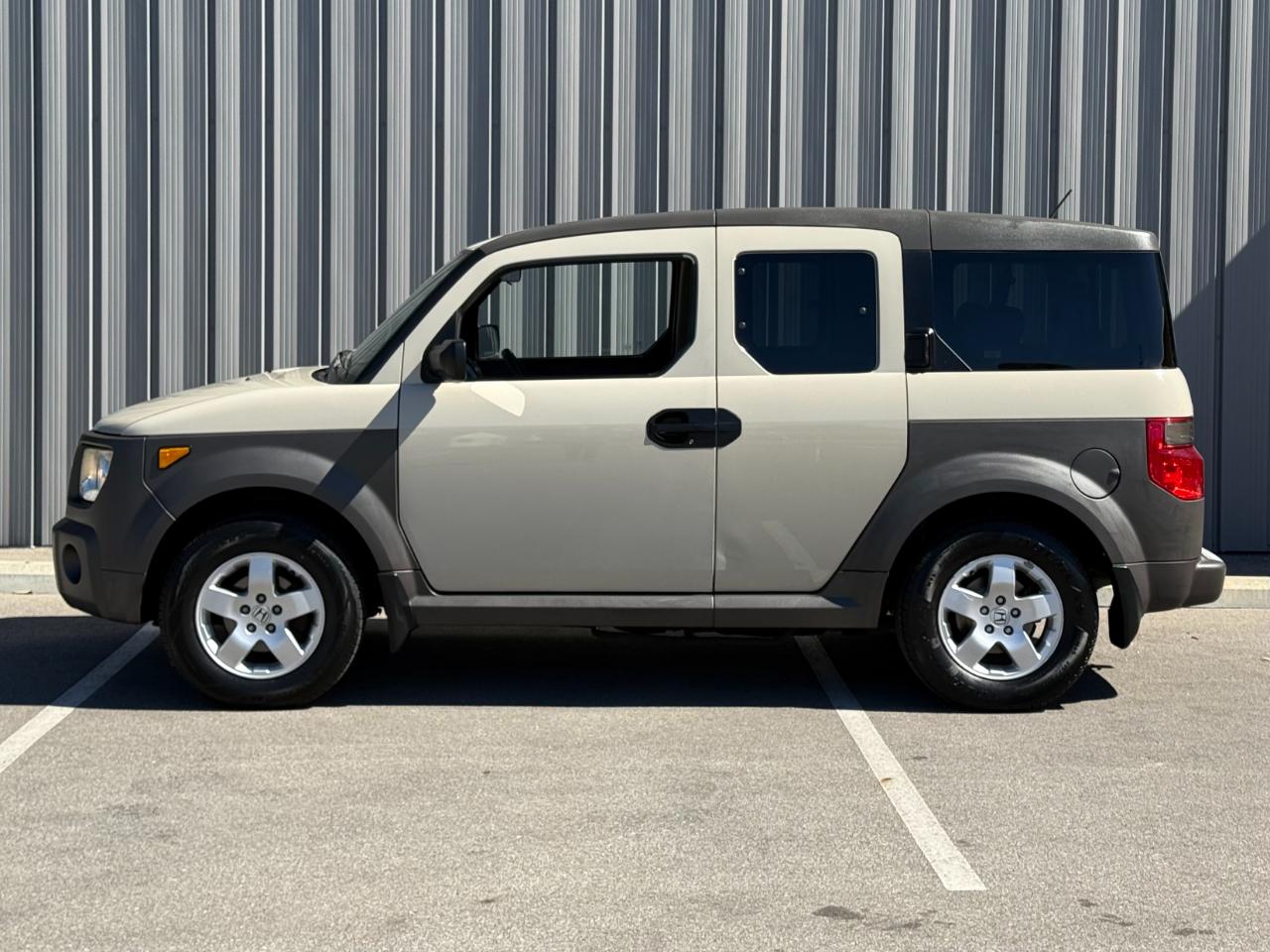 Honda Element 2WD EX MT 2005