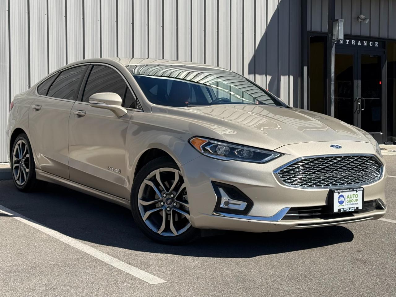 Ford Fusion Hybrid Titanium FWD 2019
