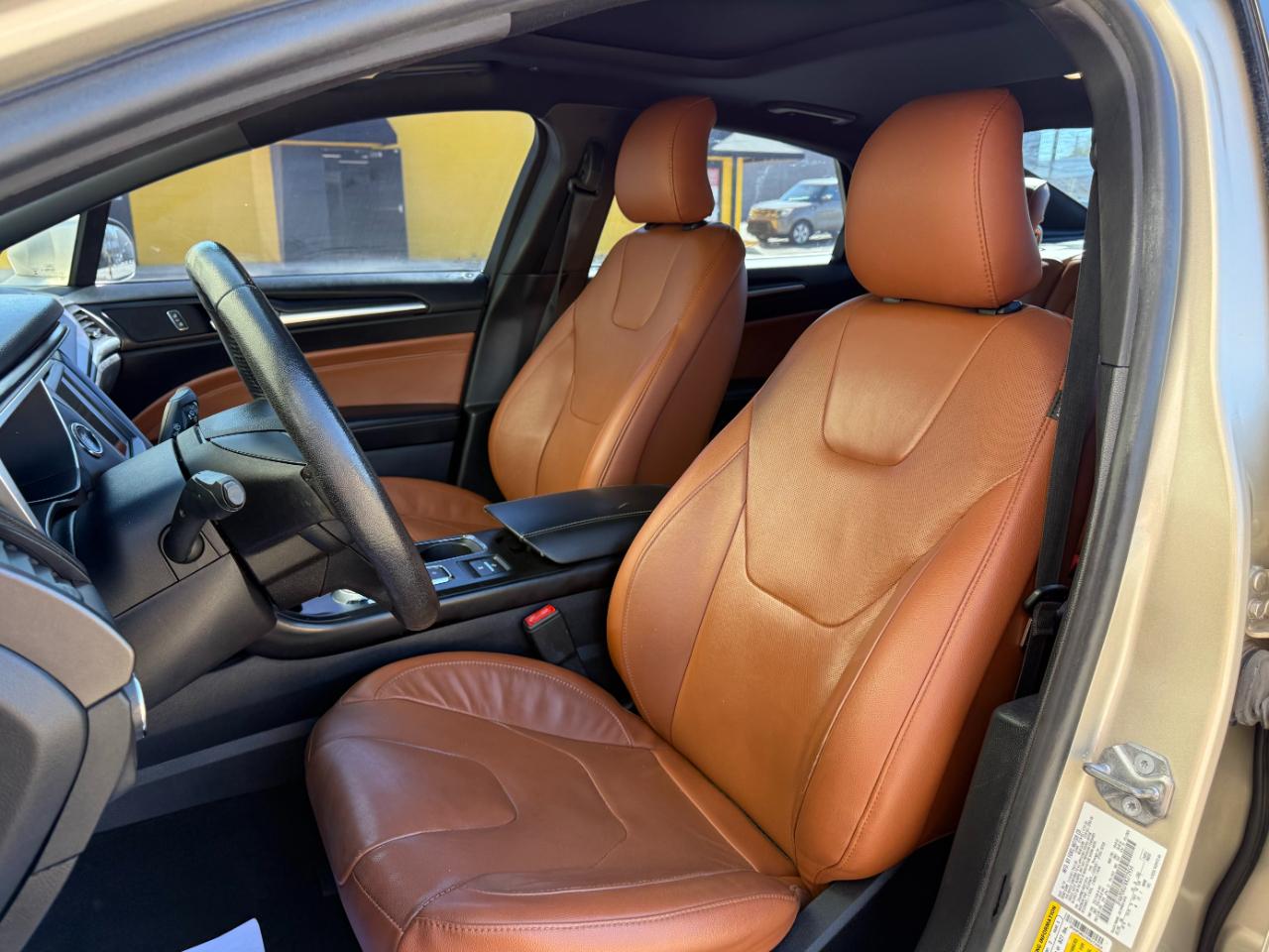 Ford Fusion Hybrid Titanium FWD 2019