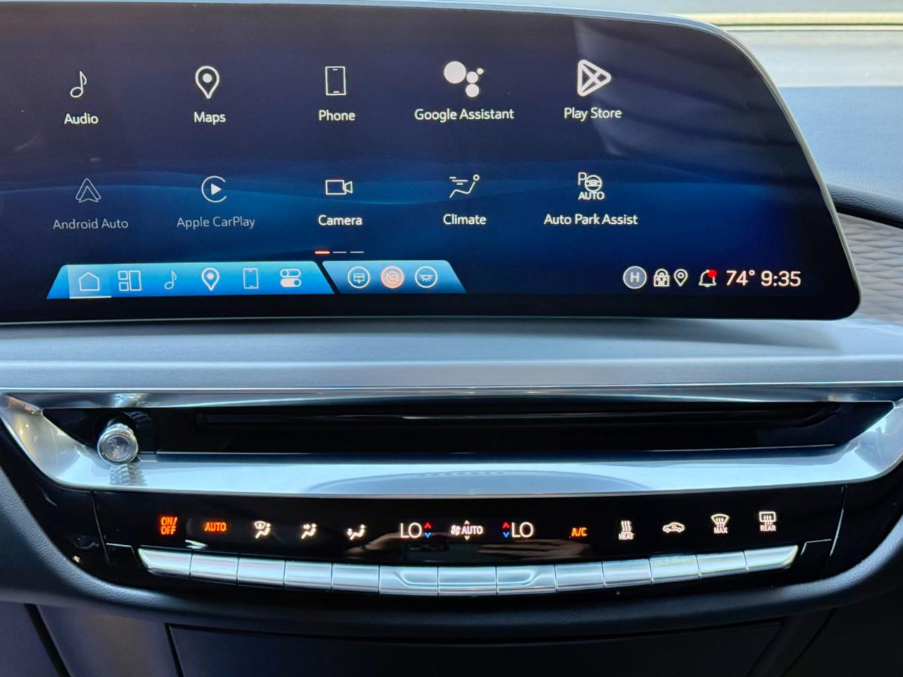 Cadillac Lyriq 4dr Luxury w/1SC 2024