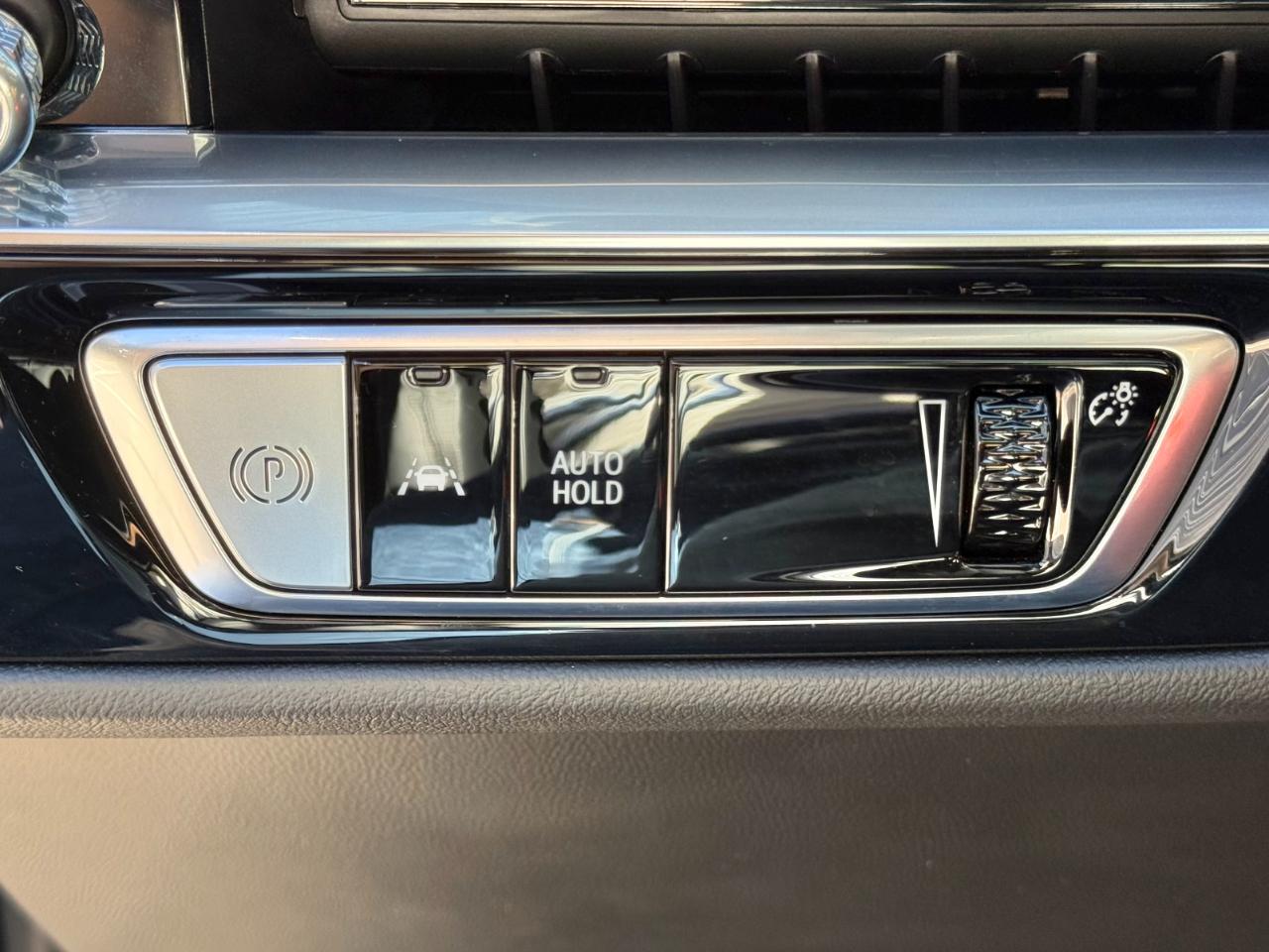 Cadillac Lyriq 4dr Luxury w/1SC 2024