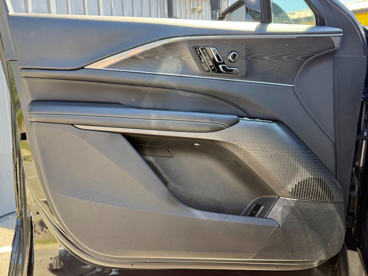Cadillac Lyriq 4dr Luxury w/1SC 2024