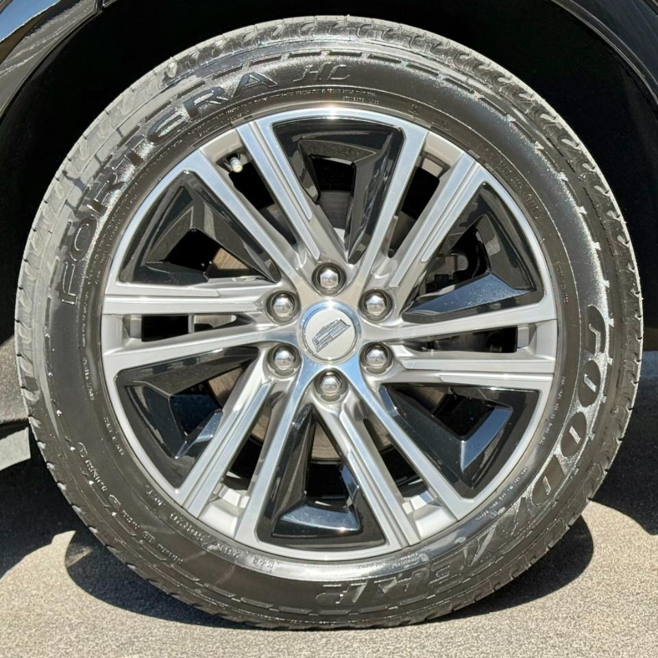 Cadillac Lyriq 4dr Luxury w/1SC 2024