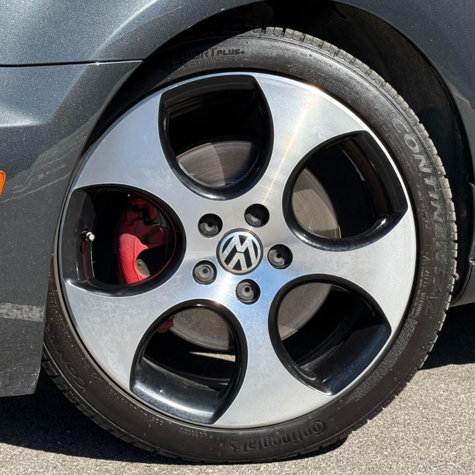 Volkswagen GTI 2dr HB DSG 2011