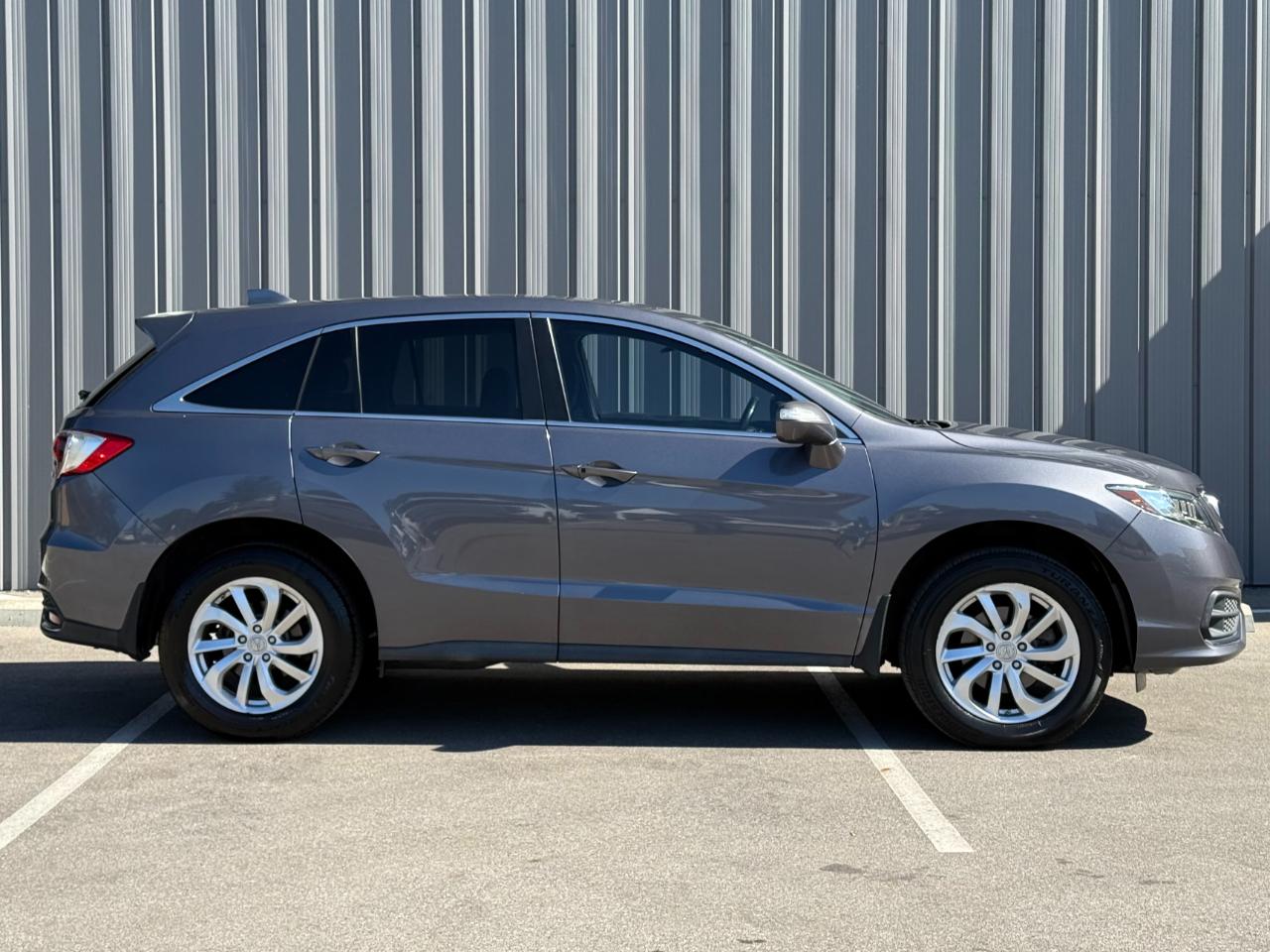 Acura RDX FWD w/Technology/AcuraWatch Plus Pkg 2017