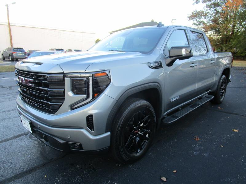 GMC Sierra 1500 Elevation Crew Cab 4WD 2025 GMC Sierra 1500 Elevation Crew Cab 4WD 2025