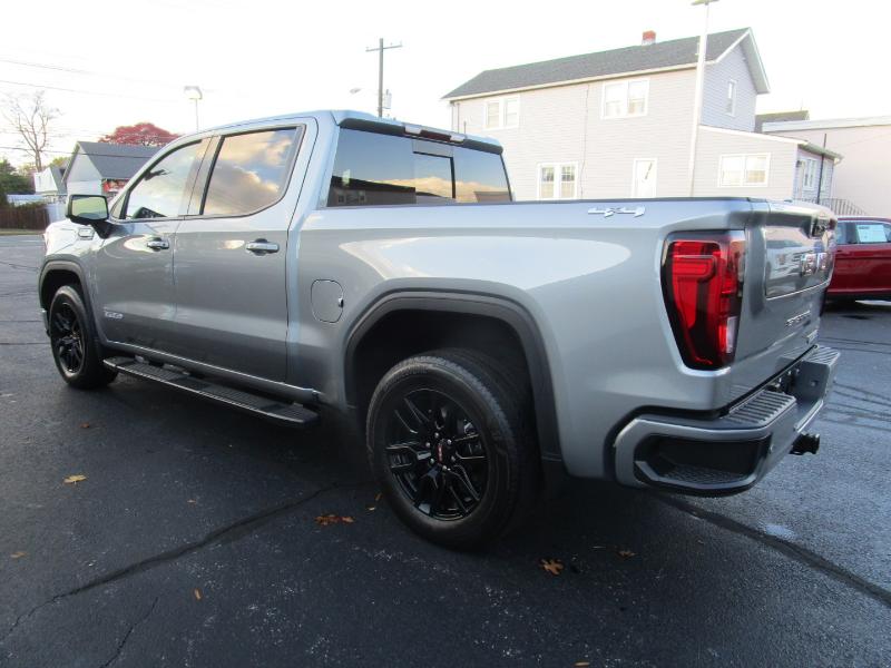 GMC Sierra 1500 Elevation Crew Cab 4WD 2025 GMC Sierra 1500 Elevation Crew Cab 4WD 2025