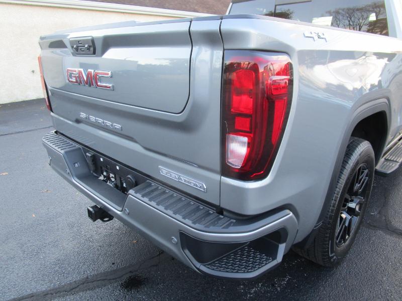 GMC Sierra 1500 Elevation Crew Cab 4WD 2025 GMC Sierra 1500 Elevation Crew Cab 4WD 2025