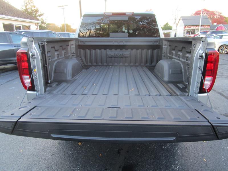GMC Sierra 1500 Elevation Crew Cab 4WD 2025 GMC Sierra 1500 Elevation Crew Cab 4WD 2025