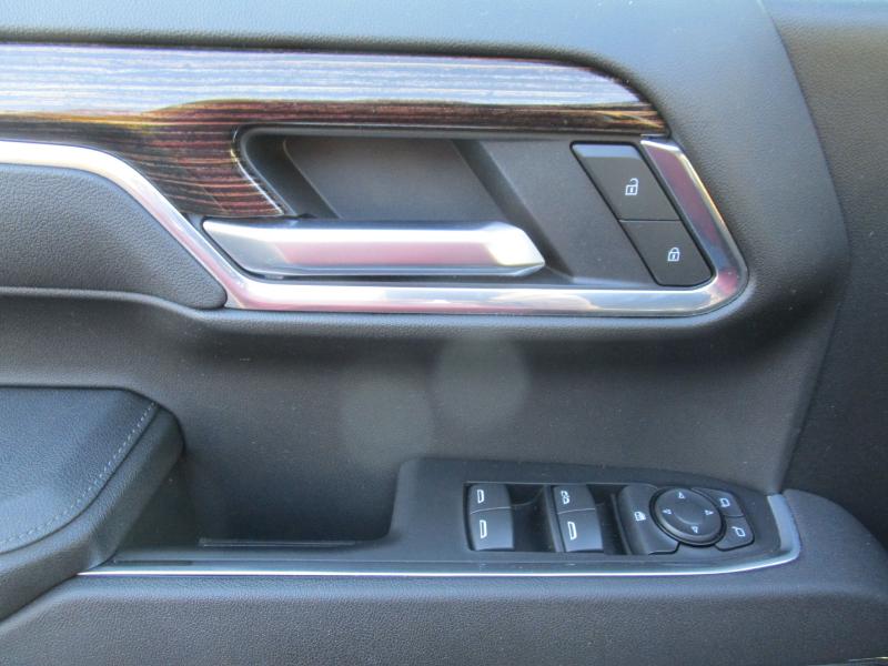 GMC Sierra 1500 Elevation Crew Cab 4WD 2025 GMC Sierra 1500 Elevation Crew Cab 4WD 2025