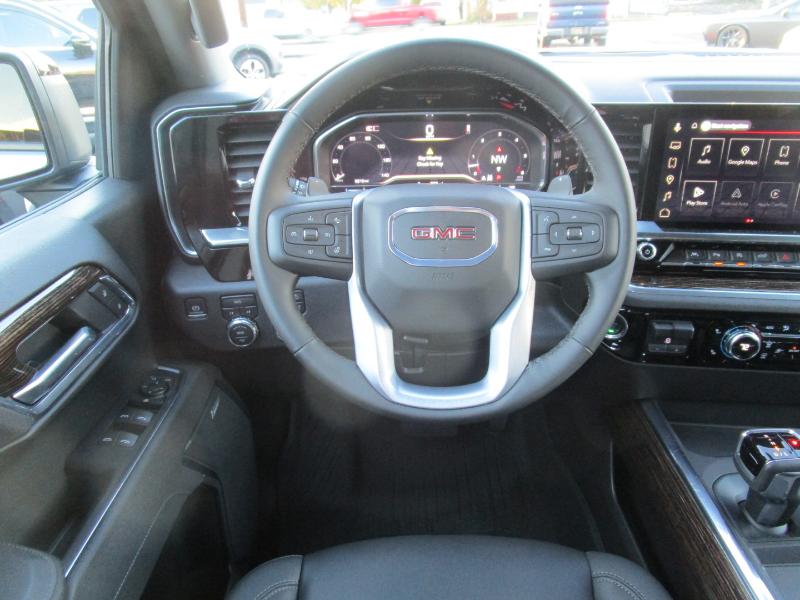 GMC Sierra 1500 Elevation Crew Cab 4WD 2025 GMC Sierra 1500 Elevation Crew Cab 4WD 2025