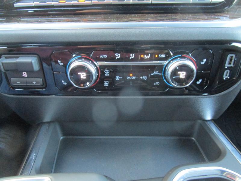 GMC Sierra 1500 Elevation Crew Cab 4WD 2025 GMC Sierra 1500 Elevation Crew Cab 4WD 2025