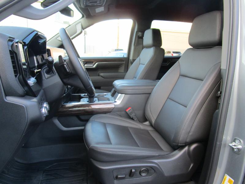 GMC Sierra 1500 Elevation Crew Cab 4WD 2025 GMC Sierra 1500 Elevation Crew Cab 4WD 2025