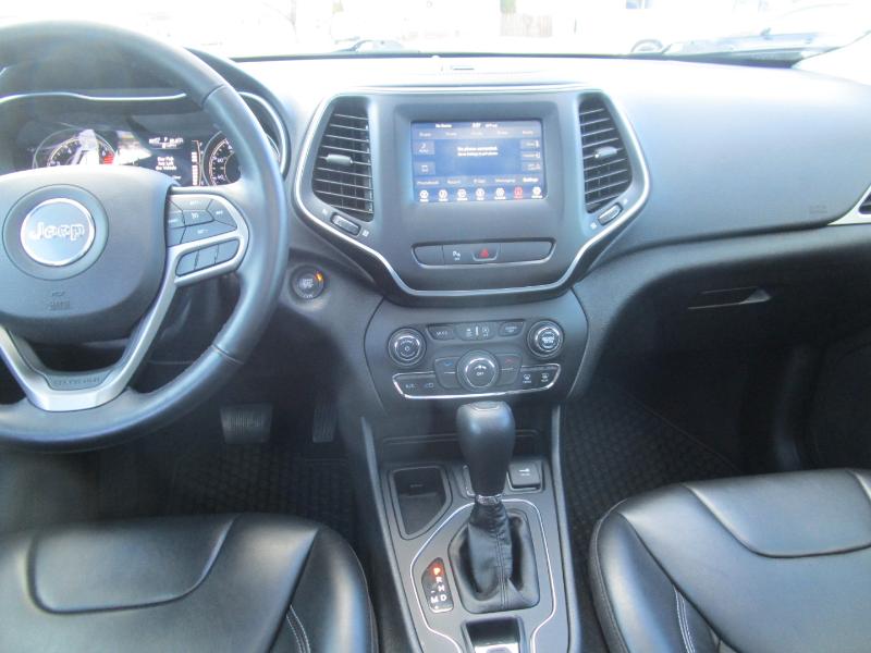 Jeep Cherokee Latitude Plus FWD 2020