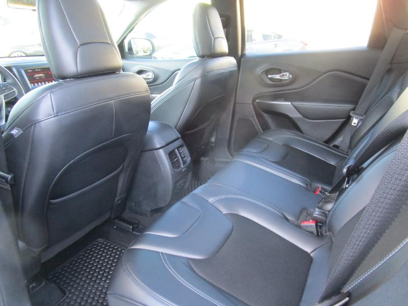 Jeep Cherokee Latitude Plus FWD 2020