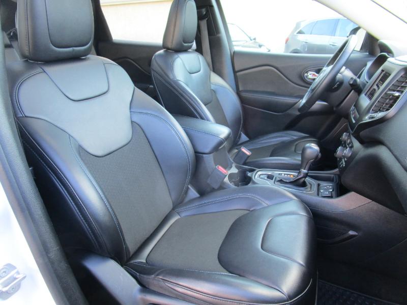 Jeep Cherokee Latitude Plus FWD 2020