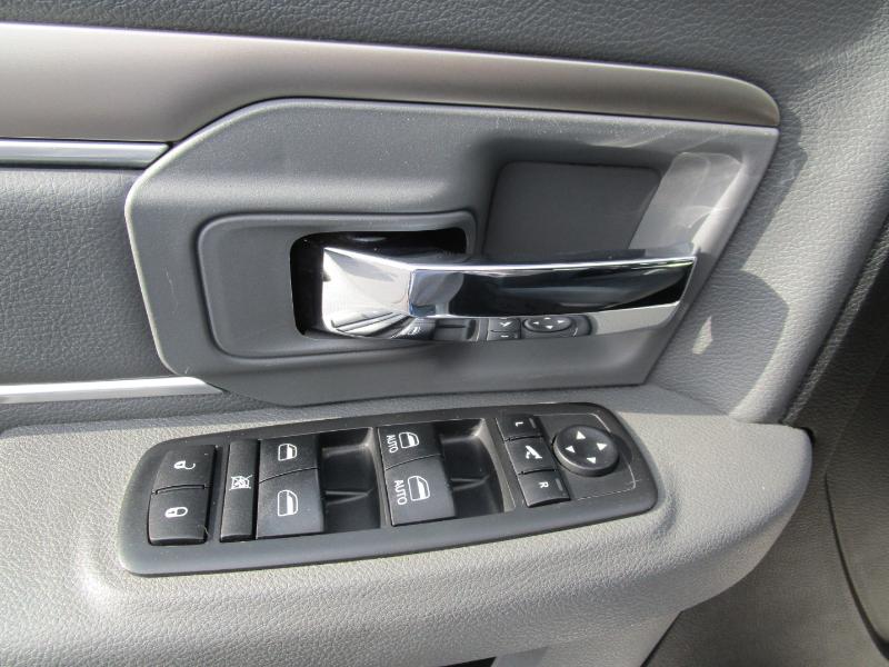 RAM 1500 Big Horn Crew Cab SWB 4WD 2018