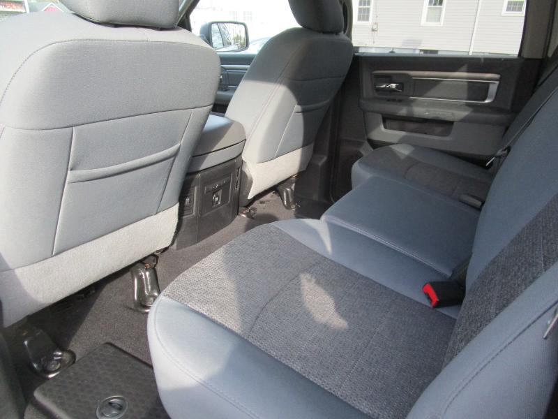 RAM 1500 Big Horn Crew Cab SWB 4WD 2018