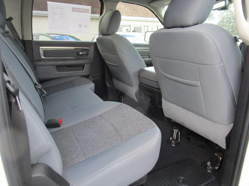 RAM 1500 Big Horn Crew Cab SWB 4WD 2018