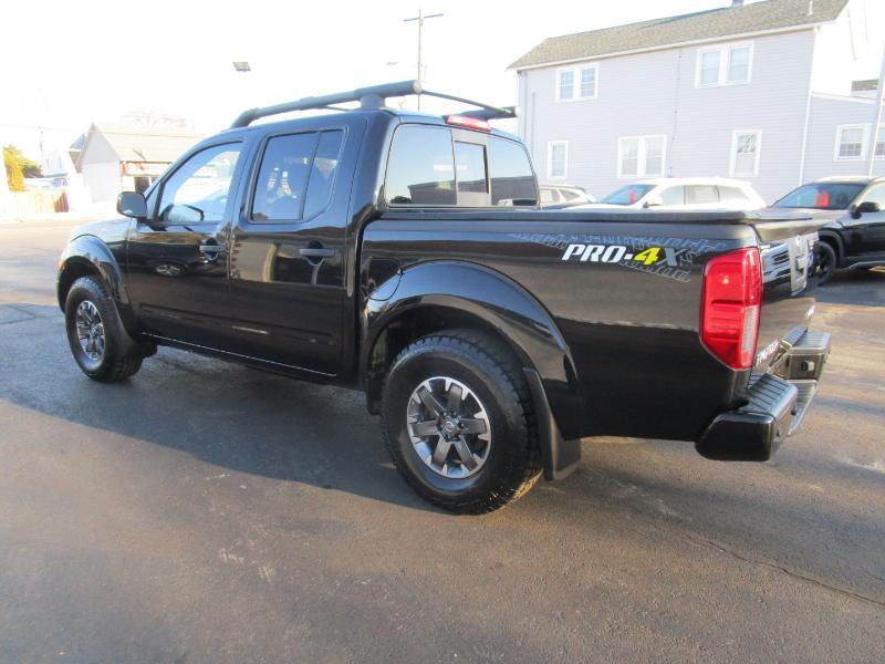 Nissan Frontier PRO-4X Crew Cab 4WD 2021