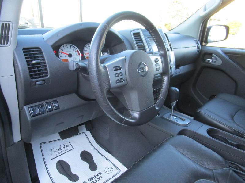 Nissan Frontier PRO-4X Crew Cab 4WD 2021