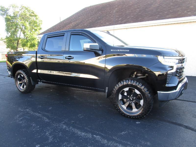 Chevrolet Silverado 1500 LT Crew Cab 4WD 2023