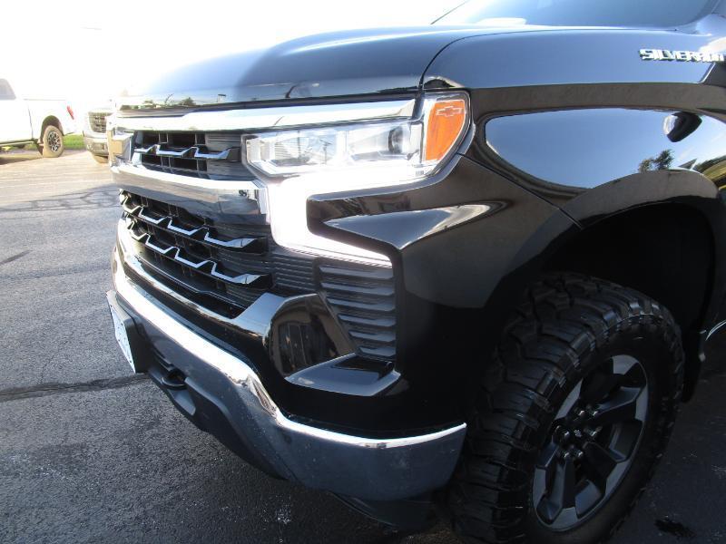 Chevrolet Silverado 1500 LT Crew Cab 4WD 2023