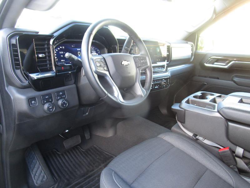 Chevrolet Silverado 1500 LT Crew Cab 4WD 2023