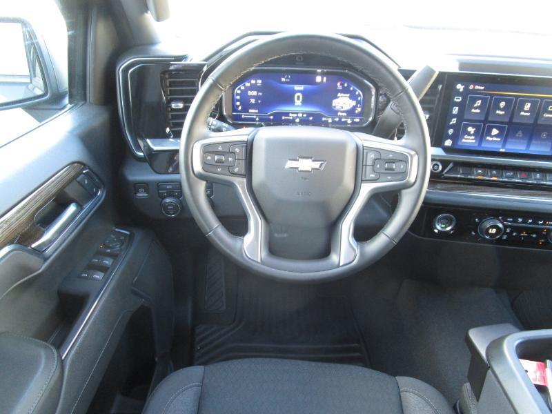 Chevrolet Silverado 1500 LT Crew Cab 4WD 2023