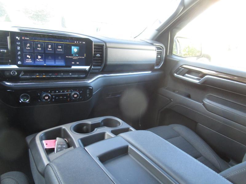 Chevrolet Silverado 1500 LT Crew Cab 4WD 2023