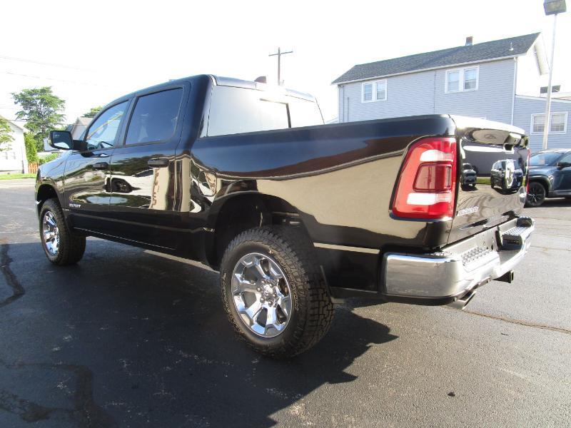 RAM 1500 Big Horn Crew Cab SWB 4WD 2023