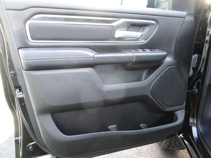 RAM 1500 Big Horn Crew Cab SWB 4WD 2023
