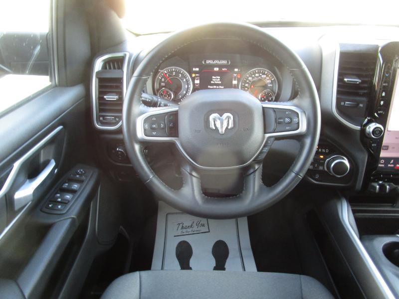 RAM 1500 Big Horn Crew Cab SWB 4WD 2023