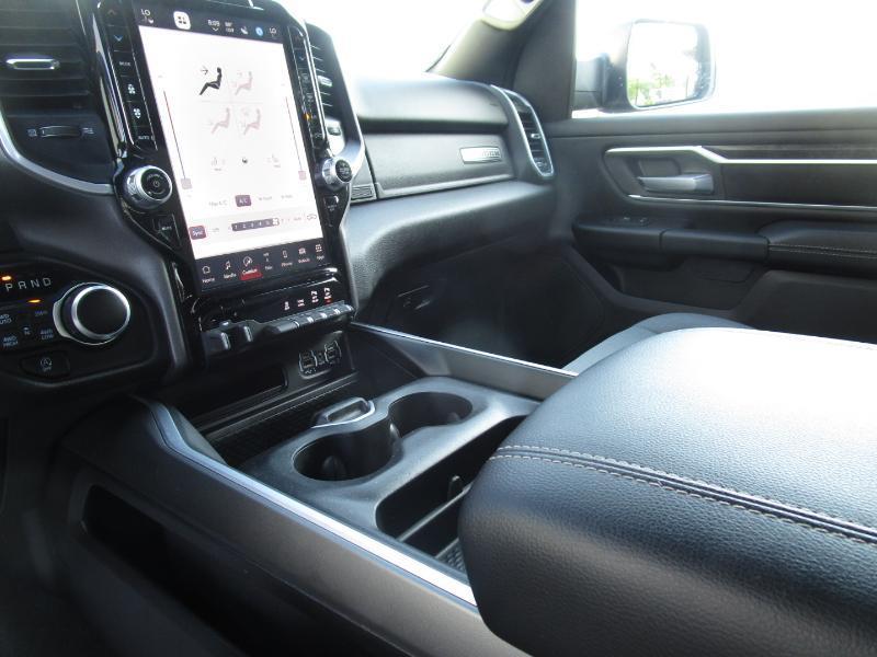 RAM 1500 Big Horn Crew Cab SWB 4WD 2023