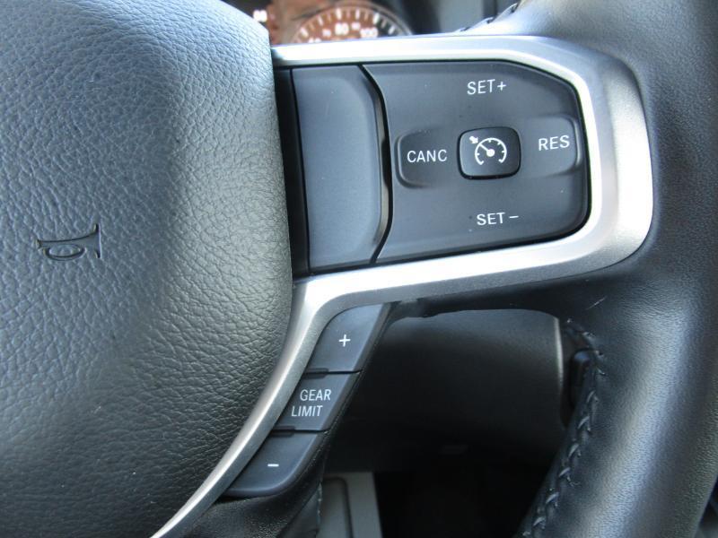 RAM 1500 Big Horn Crew Cab SWB 4WD 2023
